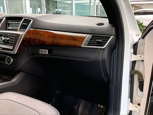 Used 2015 Mercedes-Benz ML 400 4MATIC image 18