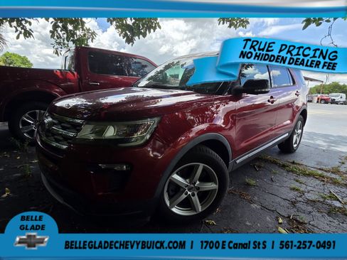 Used 2018 Ford Explorer XLT w/ Equipment Group 202A FWD image 1