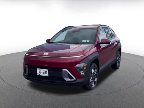 Used 2025 Hyundai Kona SEL image 7