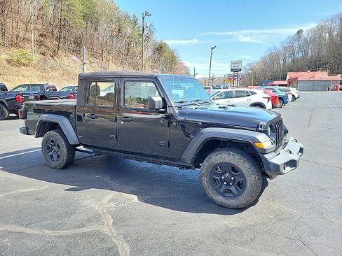Used 2021 Jeep Gladiator Sport image 5