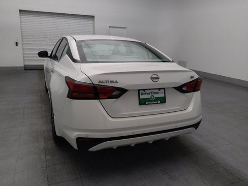 Used 2024 Nissan Altima 2.5 SV FWD image 6