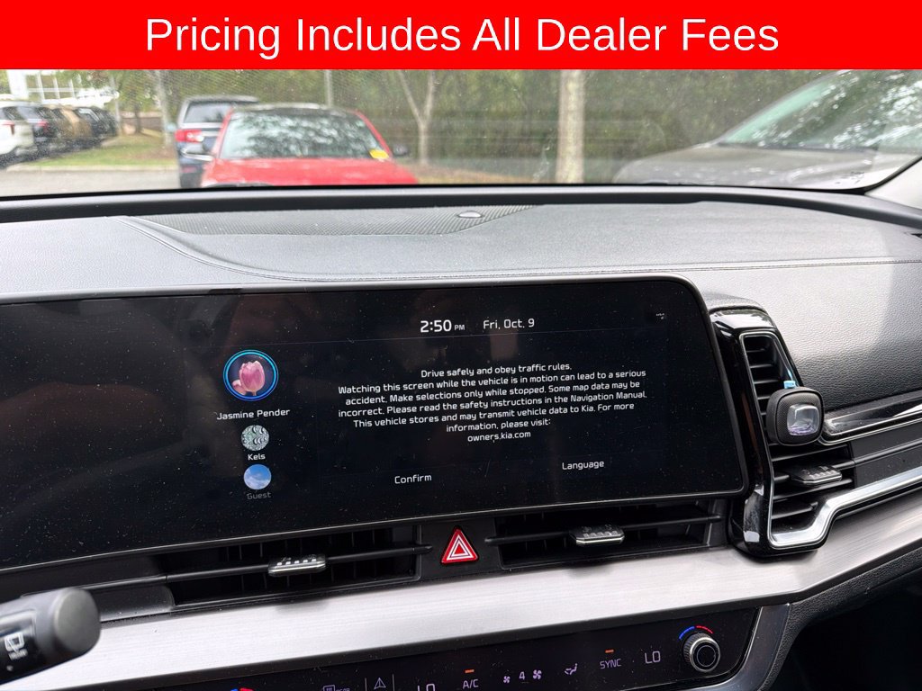 Used 2023 Kia Sportage EX AWD/4WD image 7
