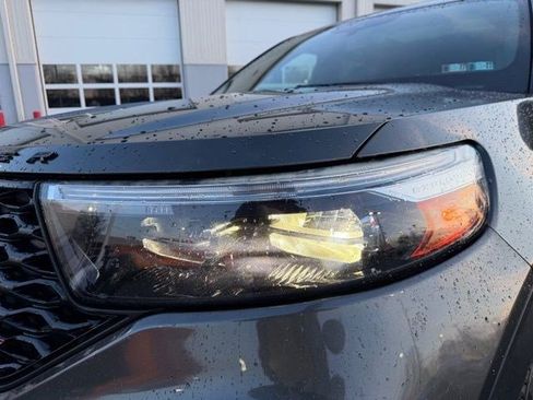 Used 2020 Ford Explorer ST w/ ST Street Pack image 12
