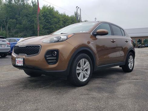 Used 2018 Kia Sportage LX AWD/4WD image 3