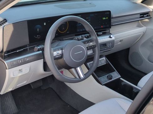 Certified 2025 Hyundai Kona SEL image 2