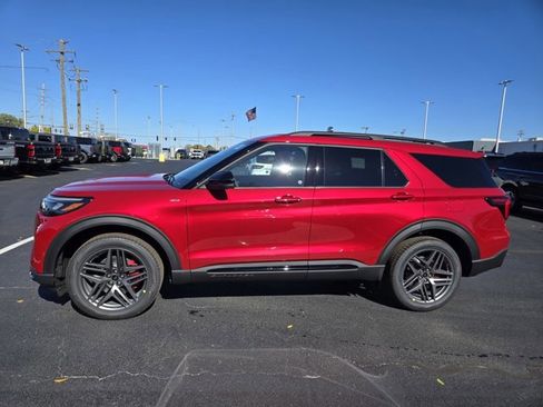New 2026 Ford Explorer ST-Line w/ ST-Line Street Pack image 6