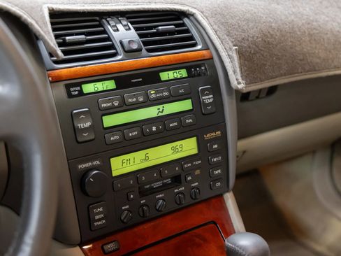 Used 1998 Lexus LS 400 image 27