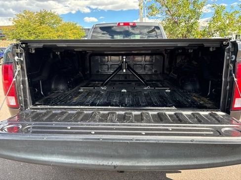 Used 2016 RAM 2500 Tradesman w/ Chrome Appearance Group AWD/4WD image 9