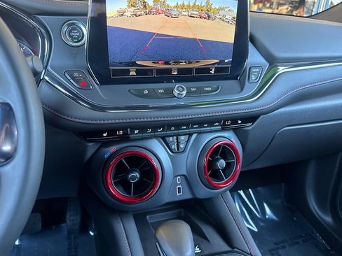 Used 2025 Chevrolet Blazer RS AWD/4WD image 29