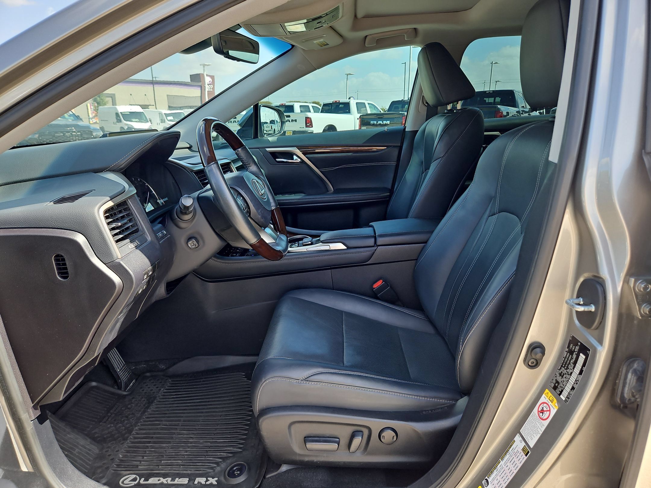 Used 2018 Lexus RX 350 AWD w/ Premium Package image 9