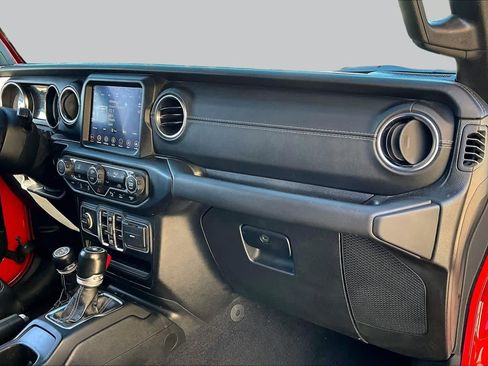 Used 2021 Jeep Gladiator Overland w/ Popular Equipment Package AWD/4WD image 19