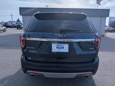 Used 2017 Ford Explorer Limited w/ Equipment Group 301A image 7
