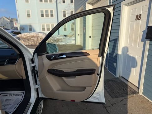 Used 2017 Mercedes-Benz GLE 350 4MATIC image 39