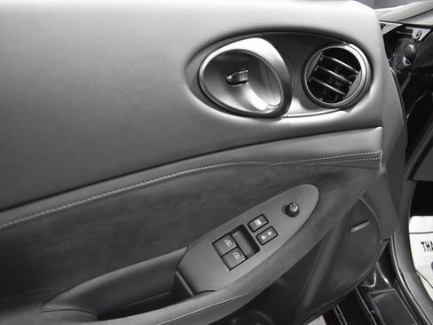 Certified 2024 Nissan Z Performance w/ Floor Mat Package image 15