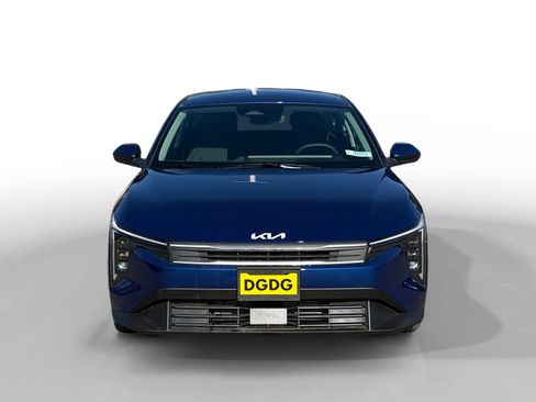 New 2025 Kia K4 LXS image 8