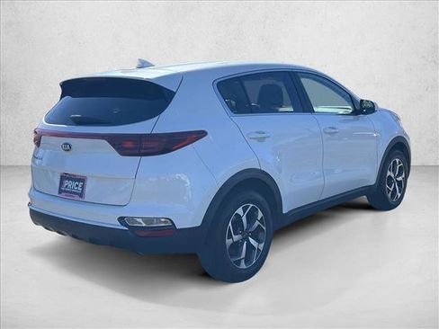 Used 2022 Kia Sportage LX image 5
