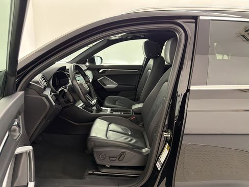 Used 2019 Audi Q3 2.0T Premium AWD/4WD image 5