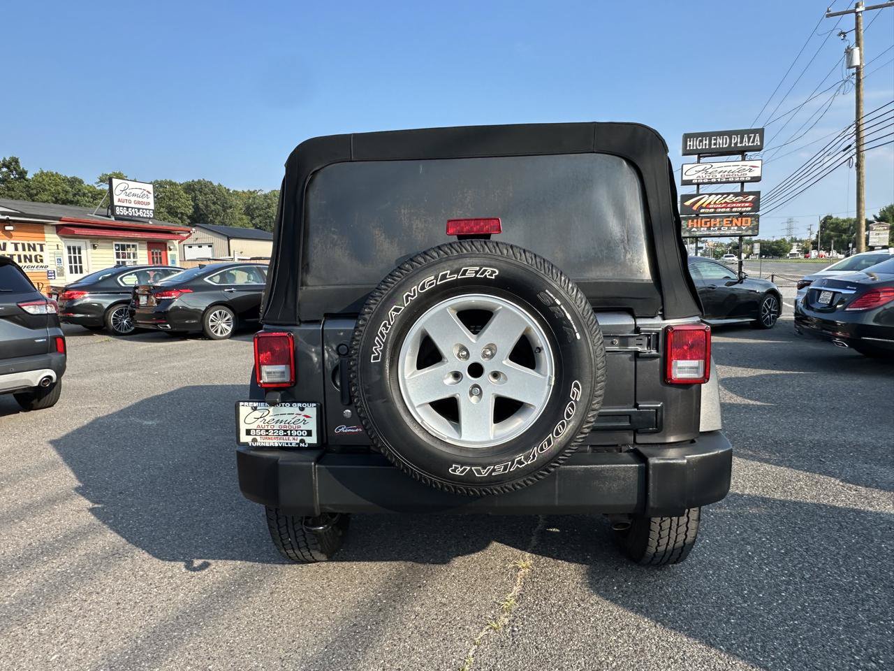 Used 2017 Jeep Wrangler Unlimited Sport w/ Quick Order Package 24S AWD/4WD image 6