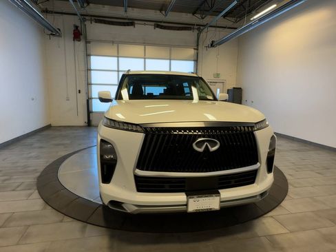New 2026 INFINITI QX80 Luxe w/ Cargo Package image 3