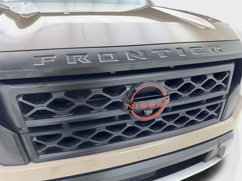 Used 2022 Nissan Frontier Pro-X w/ Pro-X Premium Package image 26