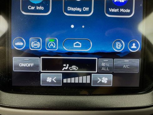 Used 2024 Subaru Crosstrek 2.5i Limited image 22