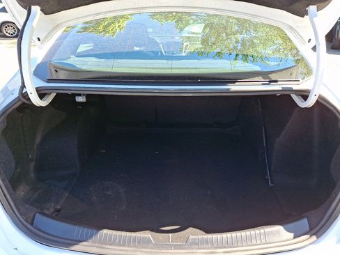 Used 2023 Chevrolet Malibu LT FWD image 13