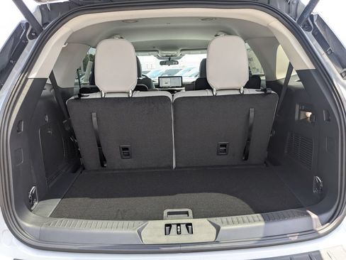 New 2026 Ford Explorer Active w/ Active Comfort Package RWD image 13