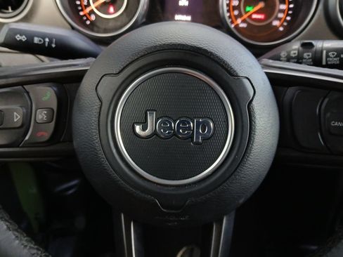 Used 2021 Jeep Wrangler Unlimited Sport AWD/4WD image 5