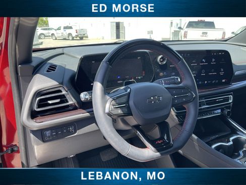 Used 2025 Chevrolet Traverse RS w/ LPO, Floor Liner Package AWD/4WD image 33