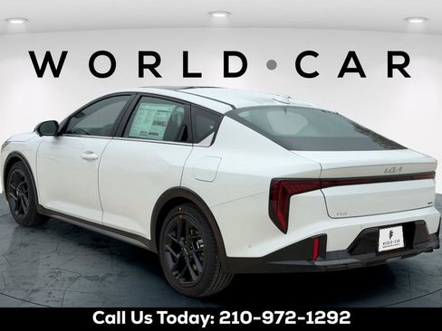 New 2026 Kia K4 GT-Line Turbo image 5