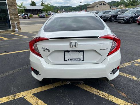 Used 2019 Honda Civic Sport image 12