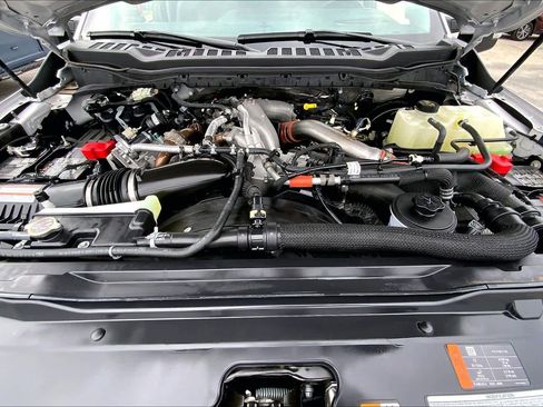 Certified 2024 Ford F250 Lariat w/ Lariat Ultimate Package image 29