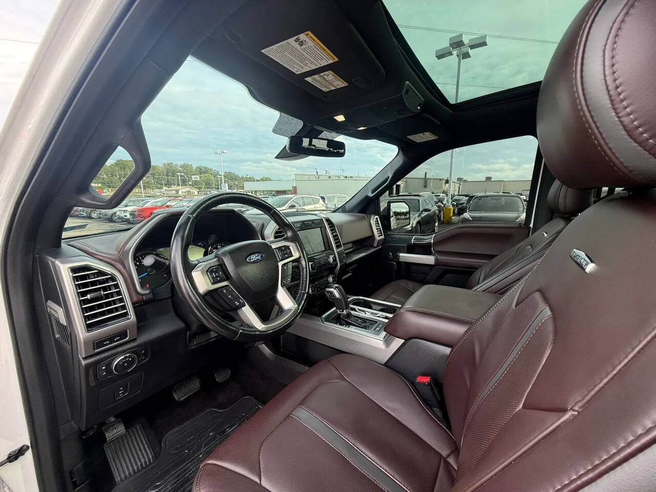 Used 2017 Ford F150 Platinum w/ Equipment Group 701A Luxury AWD/4WD image 21