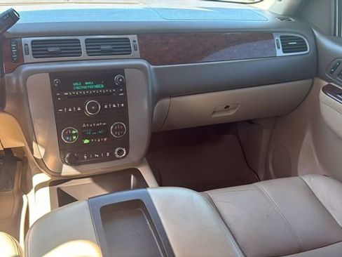 Used 2012 GMC Yukon XL SLT RWD image 30