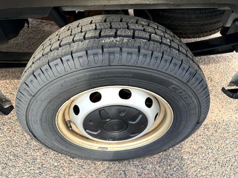 Used 2019 Ford Transit 250 130 Low Roof image 33