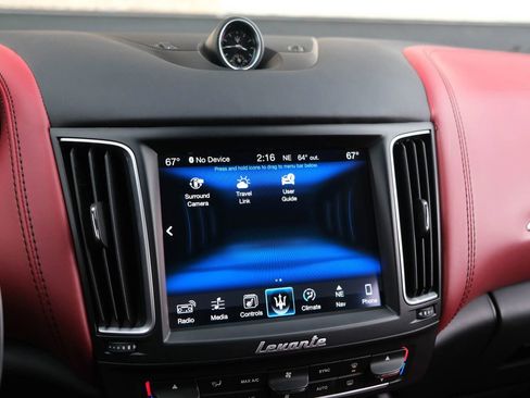 Used 2017 Maserati Levante S AWD/4WD image 47