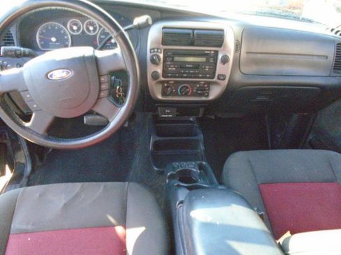 Used 2004 Ford Ranger FX4 image 10