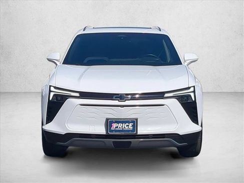 Used 2024 Chevrolet Blazer EV LT AWD/4WD image 2