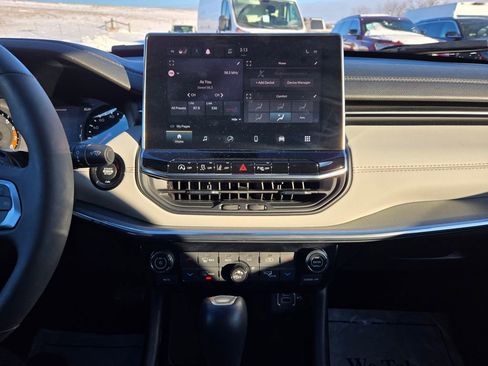 Used 2024 Jeep Compass Limited image 21