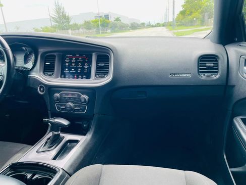 Used 2022 Dodge Charger R/T w/ Blacktop Package RWD image 12