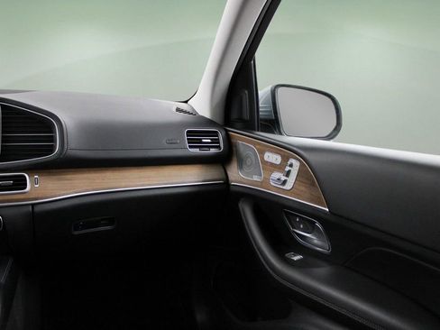 Used 2023 Mercedes-Benz GLS 450 4MATIC image 20