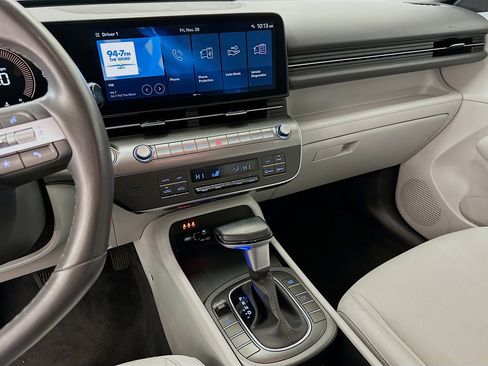 Used 2025 Hyundai Kona SEL image 26