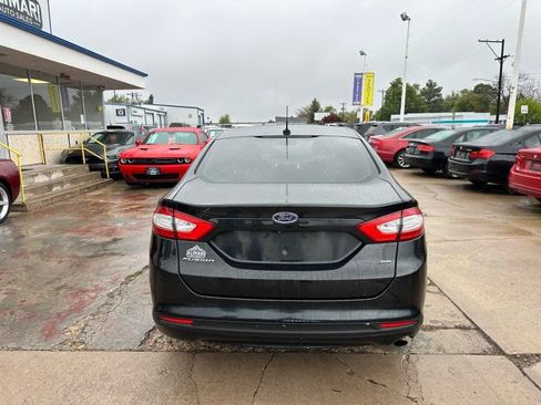 Used 2015 Ford Fusion SE FWD image 6