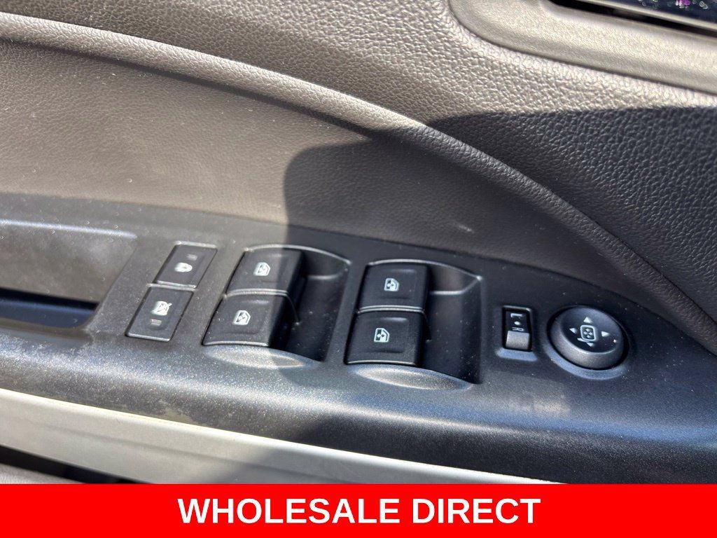 Used 2016 Chevrolet Colorado LT w/ Luxury Package, Chrome AWD/4WD image 17