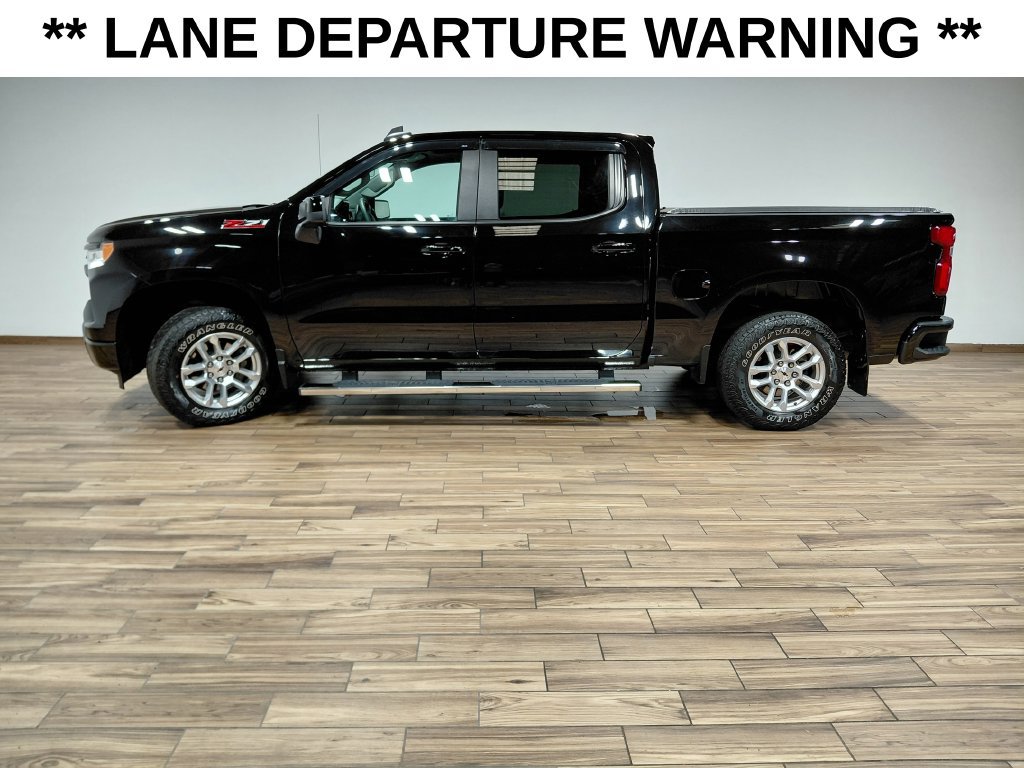 Used 2024 Chevrolet Silverado 1500 RST w/ Z71 Off-Road Package AWD/4WD image 11