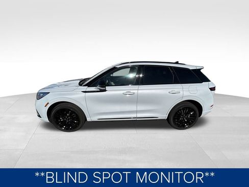 Used 2025 Lincoln Corsair Reserve w/ Equipment Group 202A image 12