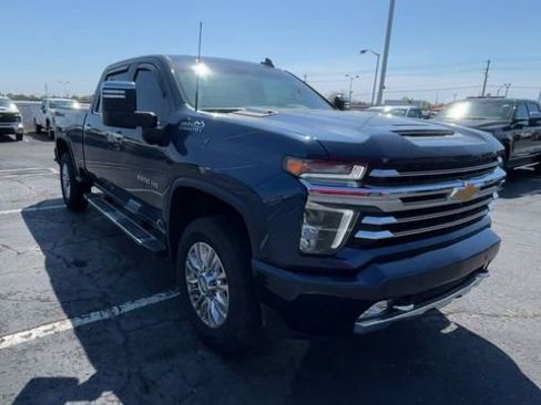 Used 2023 Chevrolet Silverado 2500 High Country w/ LPO, Hitch Package AWD/4WD image 4