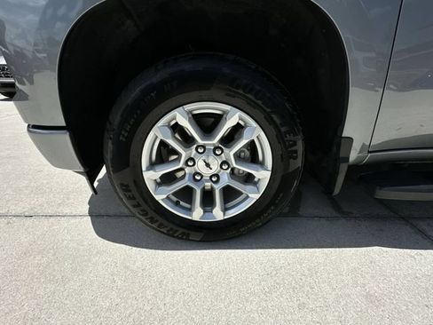 Used 2023 Chevrolet Silverado 1500 RST RWD image 18