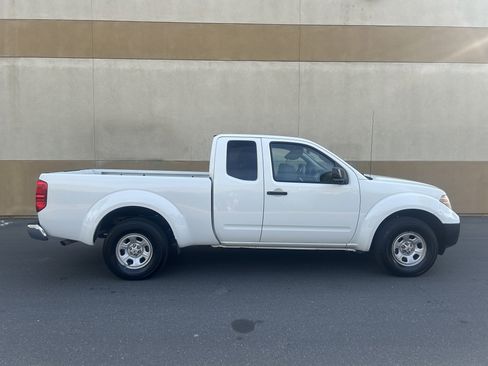 Used 2019 Nissan Frontier S image 7