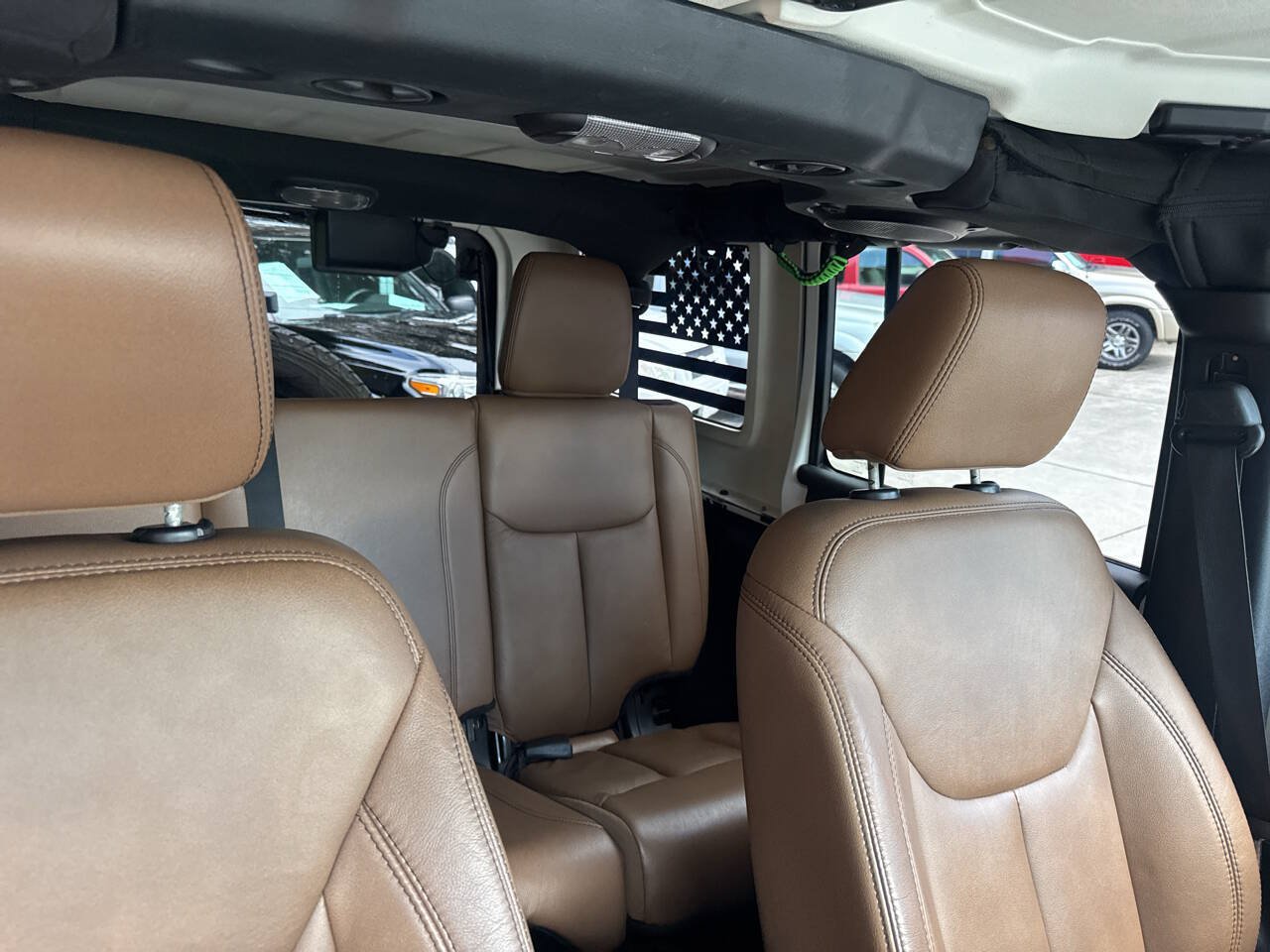 Used 2013 Jeep Wrangler Unlimited Sahara AWD/4WD image 18
